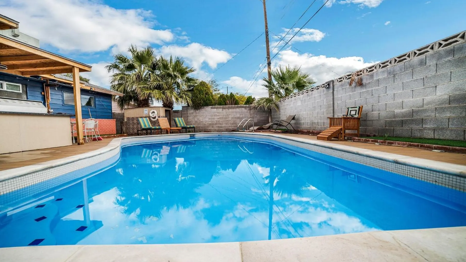 Las Vegas Retreat - 5 Mins From The Strip Home 0*, ラスベガス