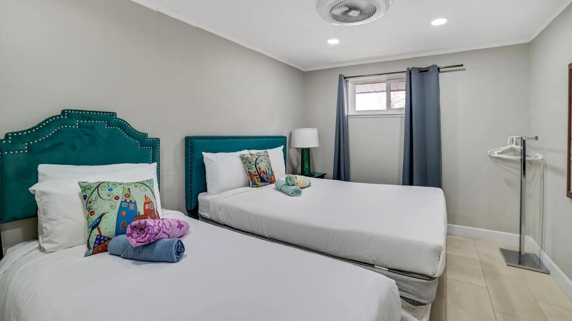 Las Vegas Retreat - 5 Mins From The Strip Home ラスベガス