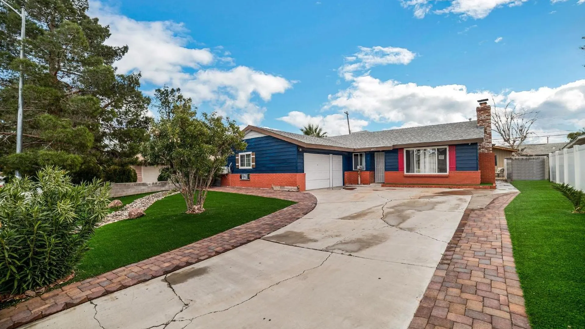別荘 Las Vegas Retreat - 5 Mins From The Strip Home 米国